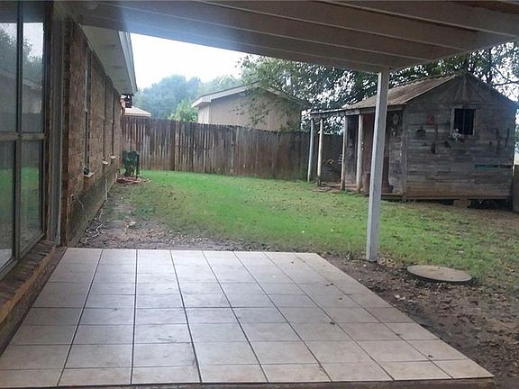 3rd image of 300 Chambers Creek Dr S