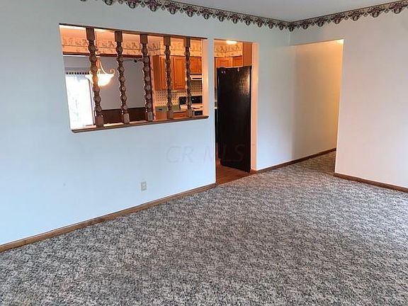 5th image of 1389 Clydesdale Ave