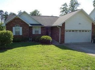 1985 Penny Ln, Winston Salem, NC 27127