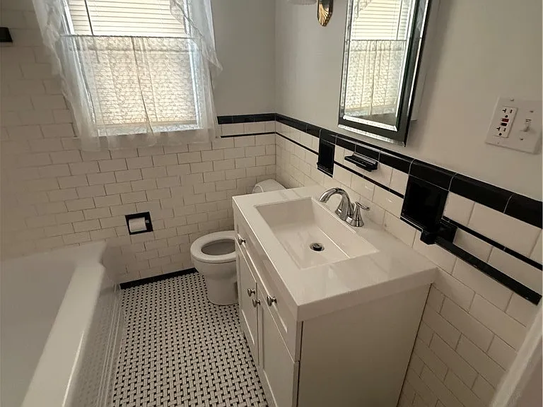 808 Cleveland Dr #LOWER — Photo 9