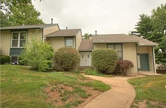 1st image of 5733 N Oregon Ave