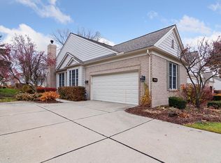 39474 Champion Ct #163, Northville, MI 48168