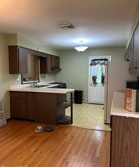 42 Gilligan Rd — Photo 2