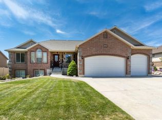 3021 N 700 W, Pleasant View, UT 84414
