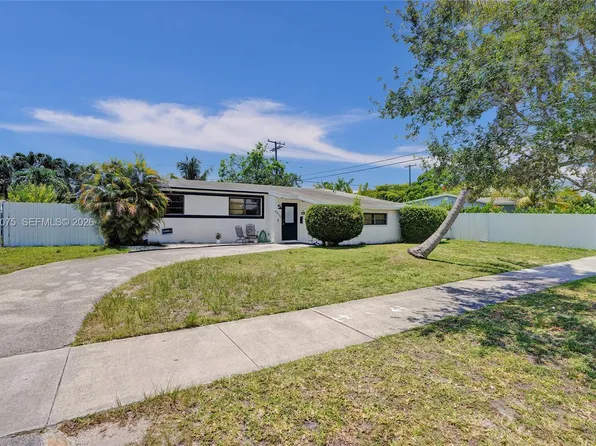 9910 Bahama Dr, Cutler Bay, FL 33189
