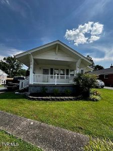 210 E G St, Elizabethton, TN, 37643