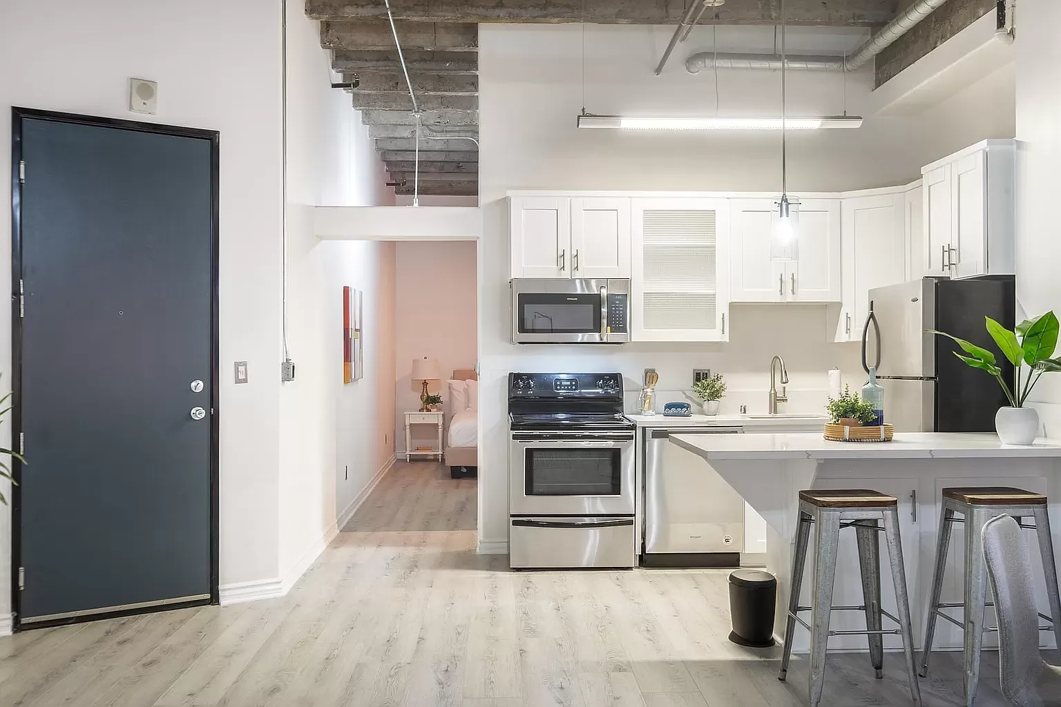 1 bed, 800 sqft, $1,895 — Photo 2