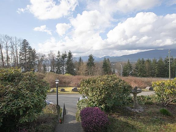 2nd image of 7352 Barnet Rd
