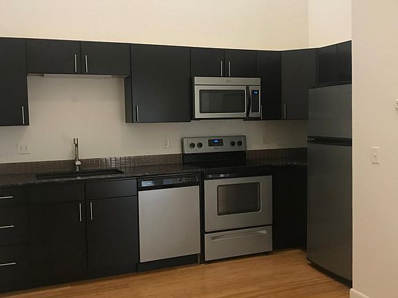 5th image of 115 W Central Ave