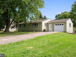 4749 Meeting Rd, Bensalem, PA 19020