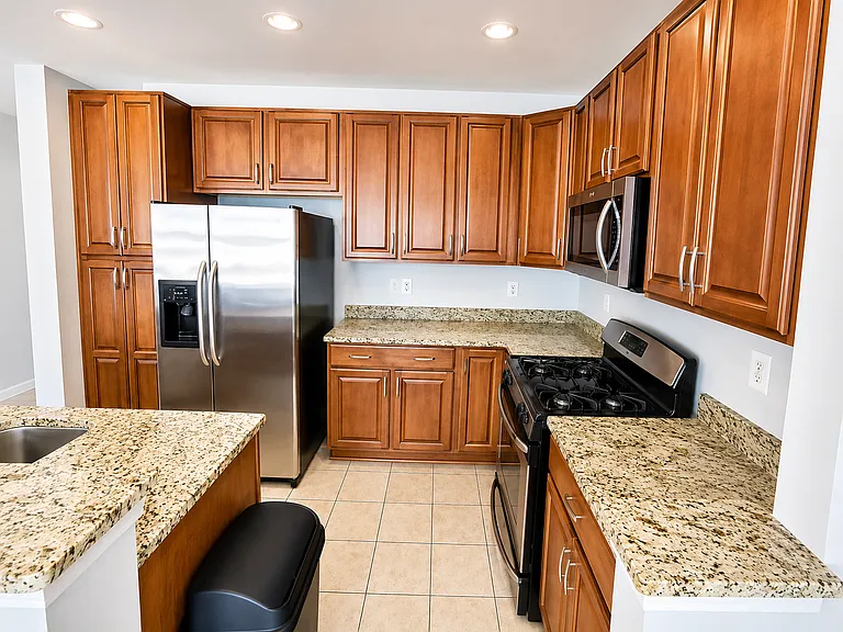 5614 Virginia Ln — Photo 7