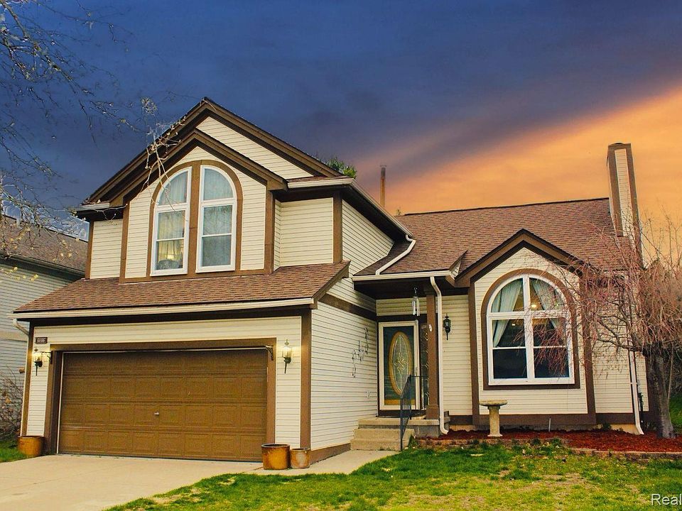 1st image of 6886 Fox Ln