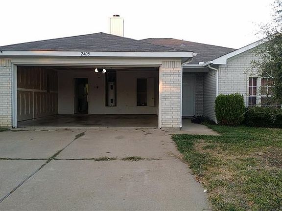 3rd image of 2408 Kelton St