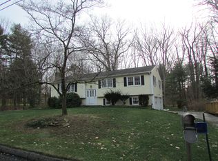 26 Brownson Dr, Shelton, CT 06484