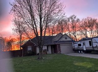 10322 Clippinger Rd, Evansville, IN 47725