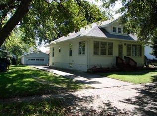 3105 E 13th St, Des Moines, IA 50316
