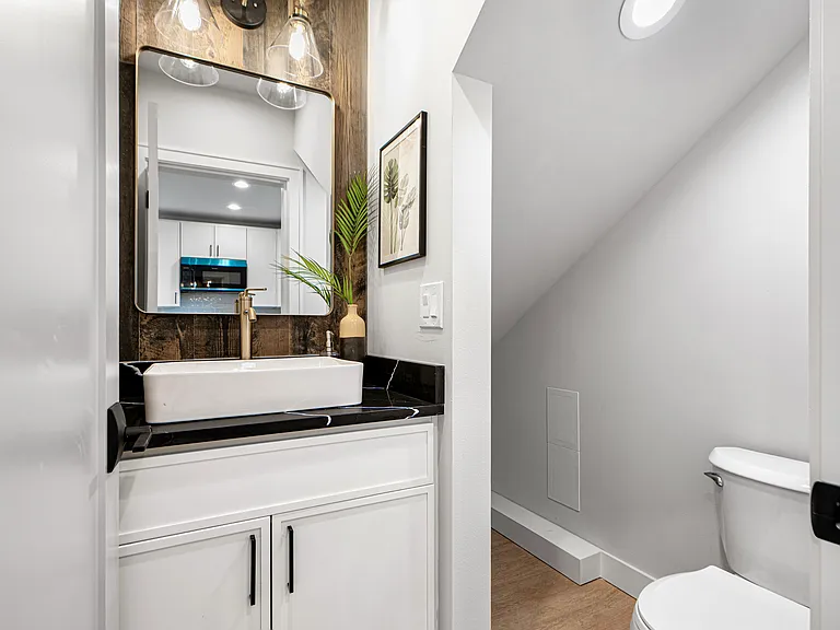 3054 Fairmount Ave SW — Photo 12