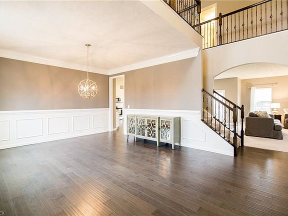 2nd image of 3174 Fairview Dr