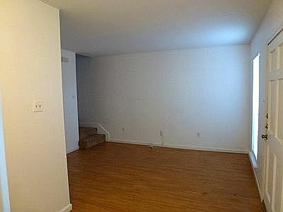 4th image of 1531 Marshall St APT 5