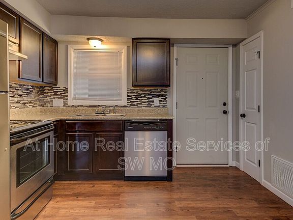 5th image of 930 S Campbell P3 Plz #3