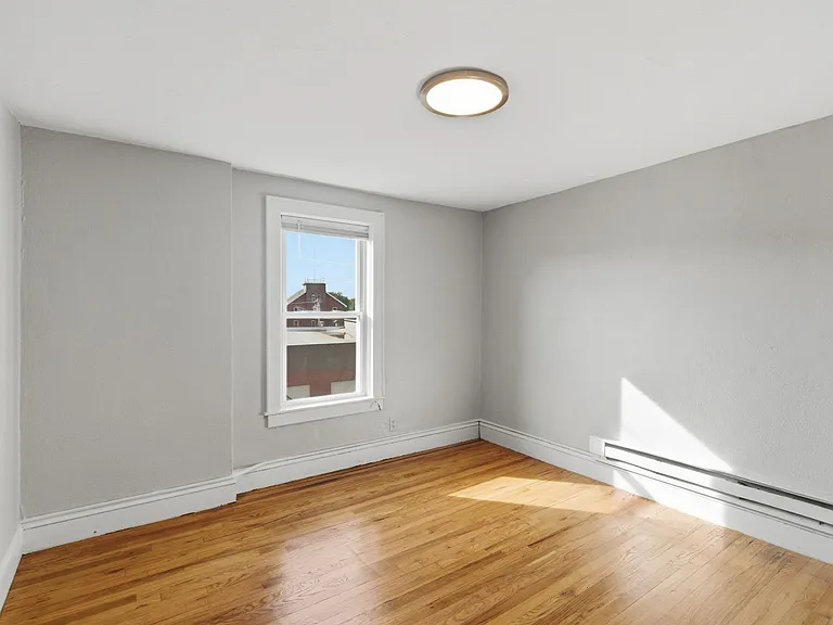 293-299 Clemente Street — Photo 8