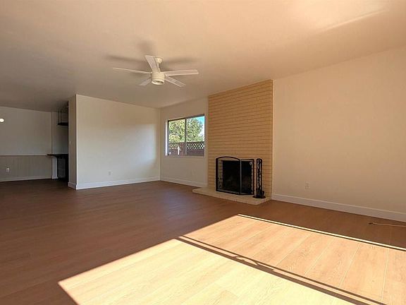 5th image of 5832 Stadium St
