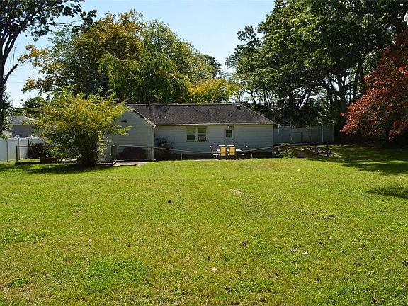 5th image of 25 Elder Ave