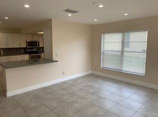 1355 22nd Ave SW, Vero Beach, FL 32962