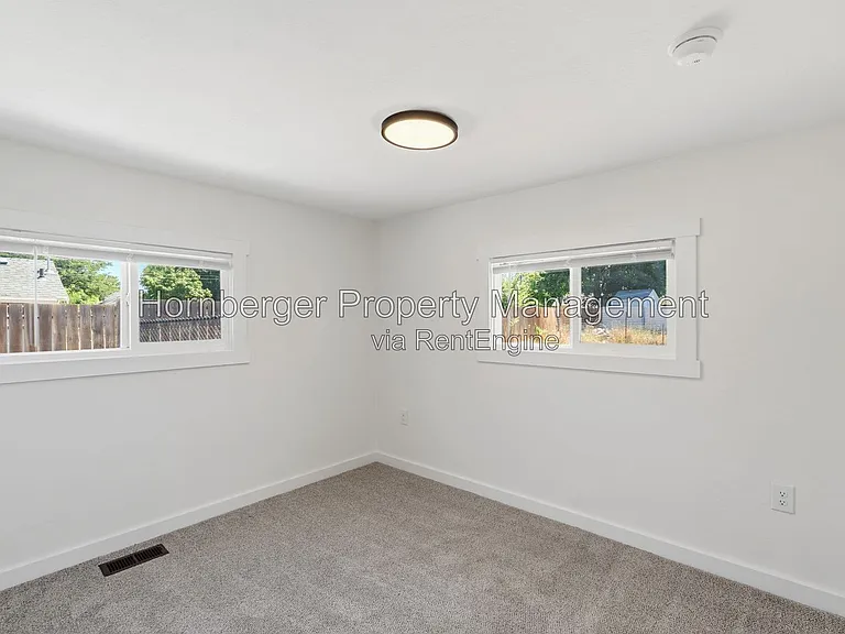 1111 W Central Ave — Photo 8