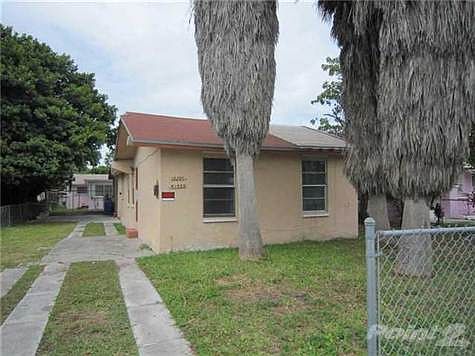 1st image of 1529 NW 51st Ter