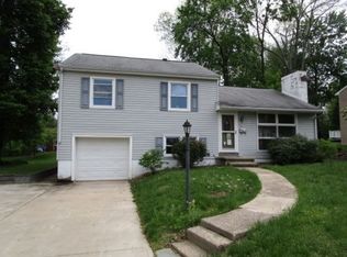 41 Taylor Rd, Conshohocken, PA 19428