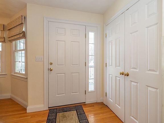 4th image of 10 Charnstaff Ln Unit 504