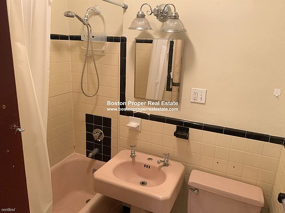 1091 Boylston St. #38 Boston - Fenway Unit Photo 4 (2)