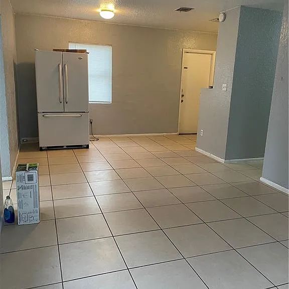 918 NW 24th Ave — Photo 11