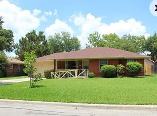 2953 Eric Ln, Farmers Branch, TX 75234