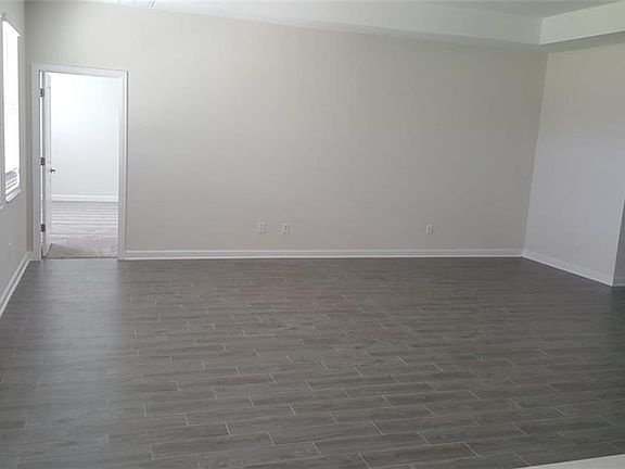 4th image of 12152 Ampersand Pl