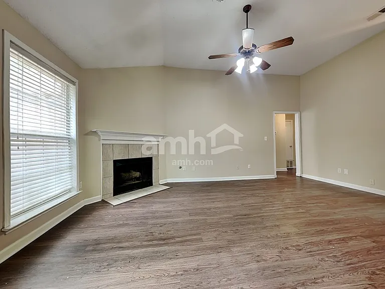 1146 Red Fern Cir E — Photo 9