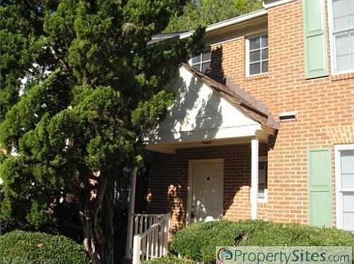 1st image of 25 Priorslee Ln