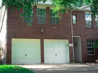 17426 S Summit Canyon Dr, Houston, TX 77095
