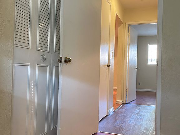 3rd image of 839 Gilchrist Walkway APT 1