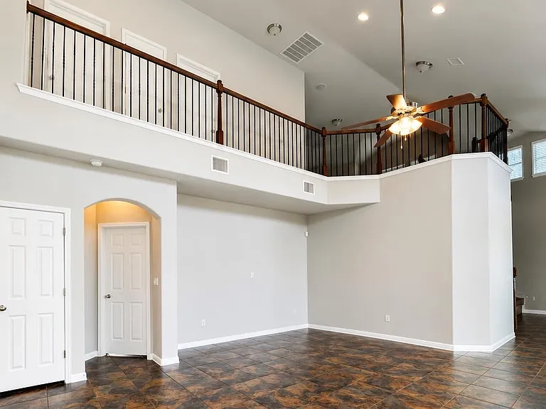 901 Sleepy Dell Ln #94 — Photo 4