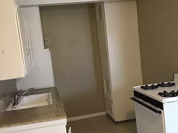 5th image of 119 S Fahrion Pl APT G