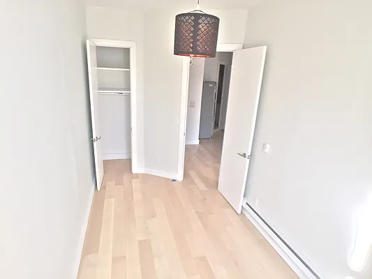 Rented by Evergreen Apartments BK | media 35