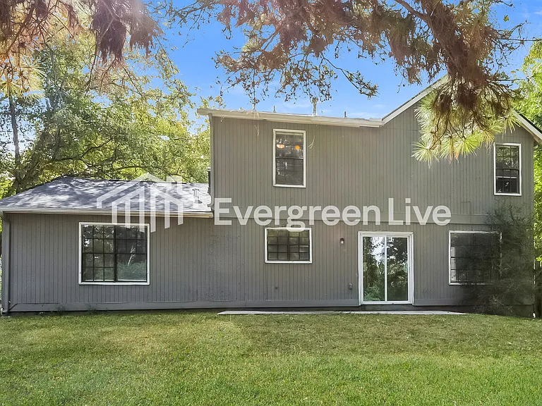 1078 Forest Path — Photo 15