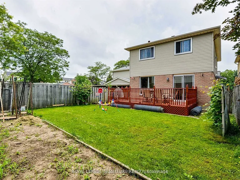 6222 Fullerton Cres — Photo 29