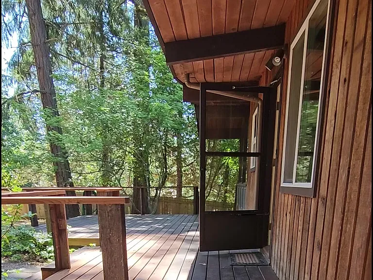 NW Alder Creek Dr — Photo 4