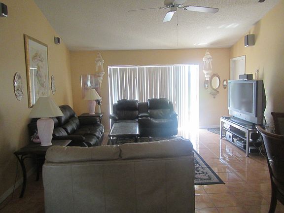3rd image of 3057 Bloomsbury Dr