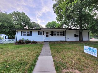 1350 S Prince Ln, Springfield, MO 65804