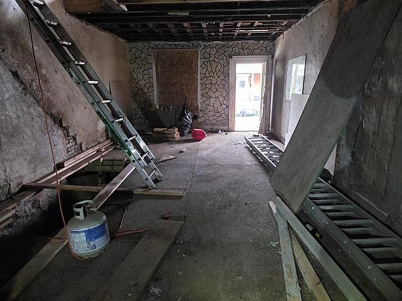 3rd image of 2312 Tasker St