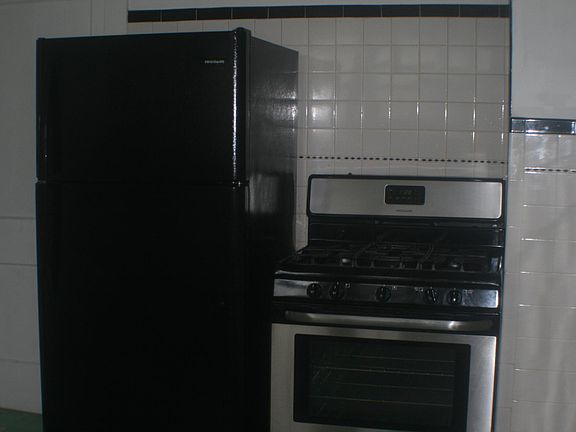 2nd image of 655 E Penning Ave